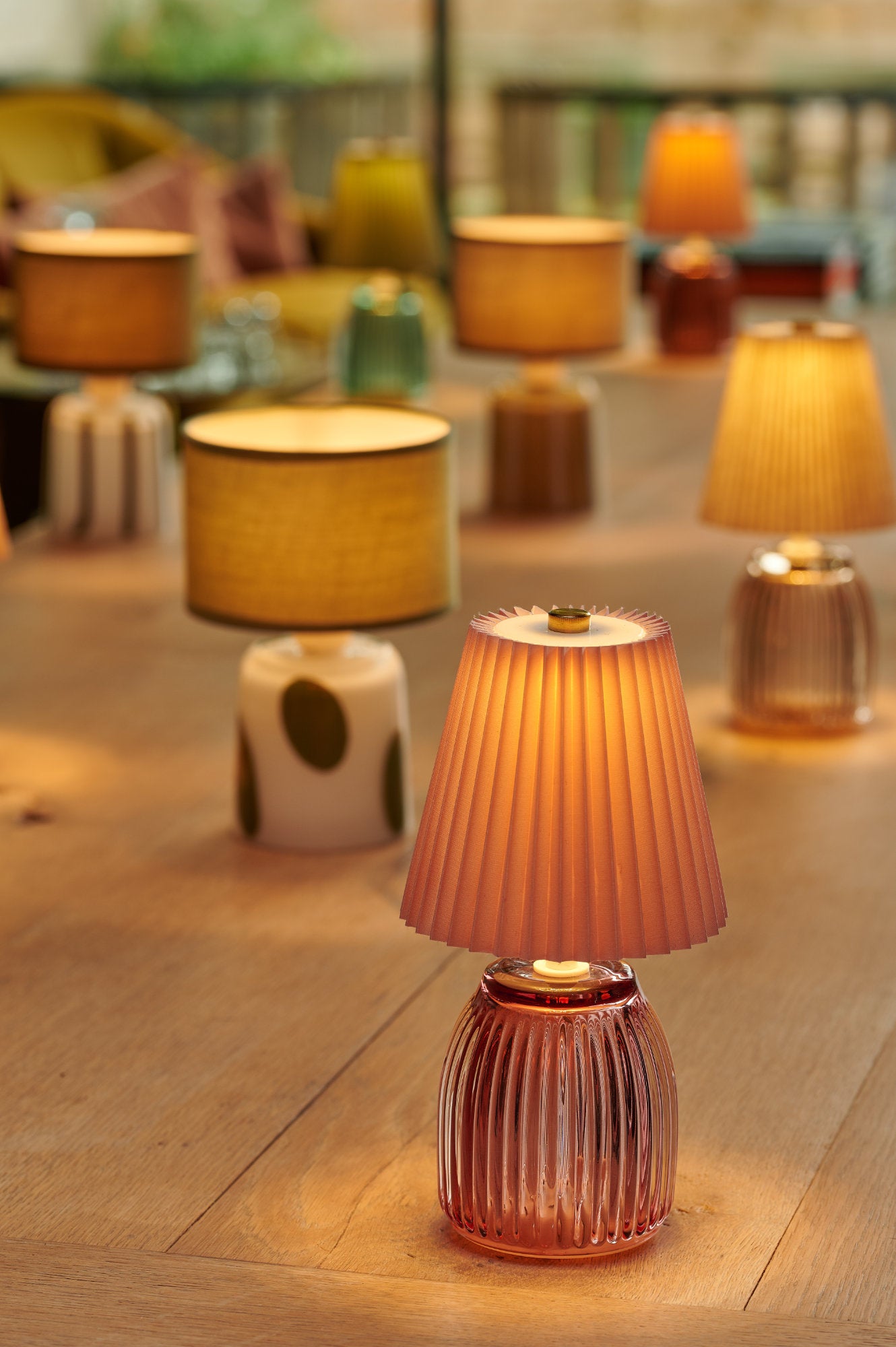 Luma Pink Lamp